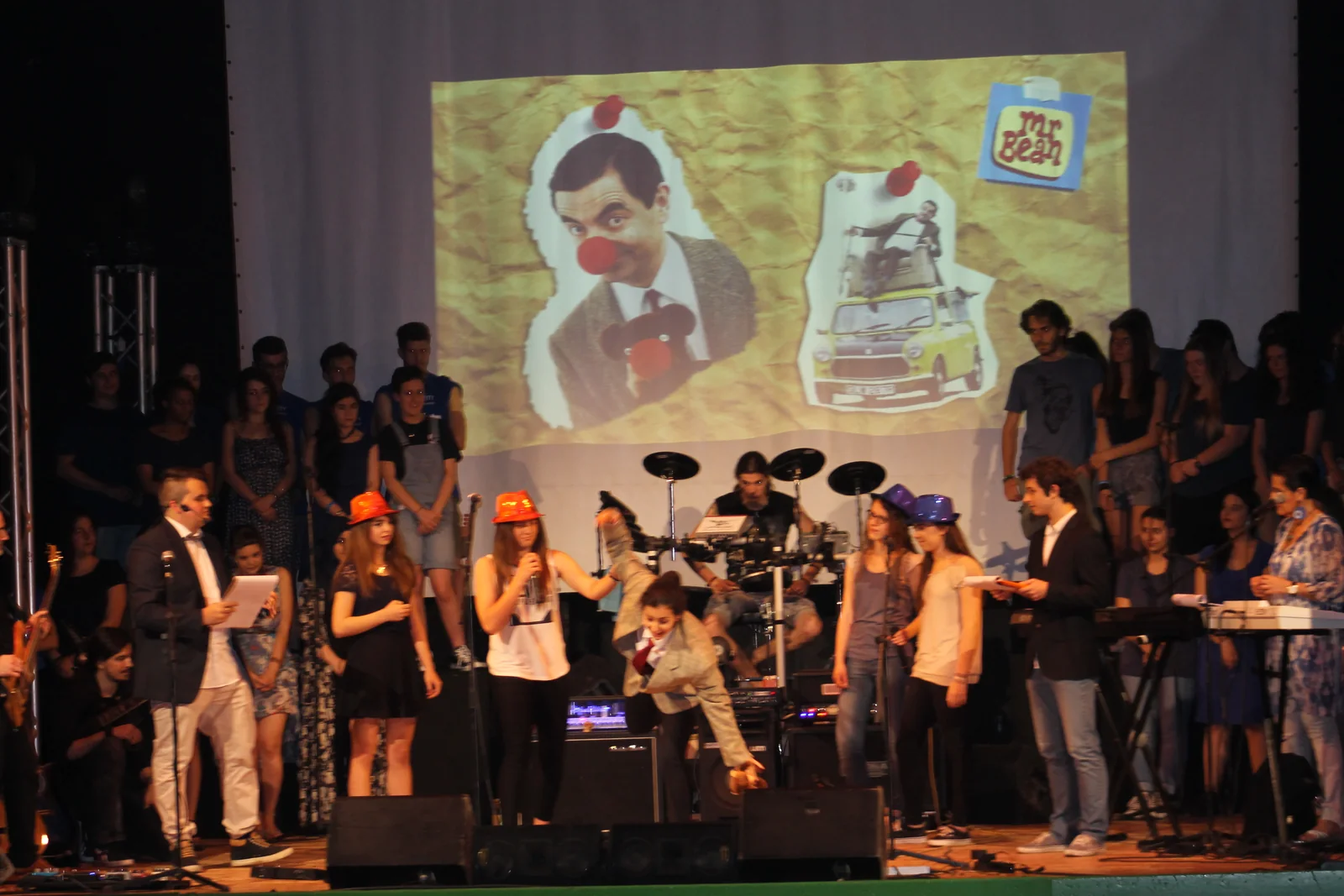 Momento teatrale con proiezione durante l’edizione 2016